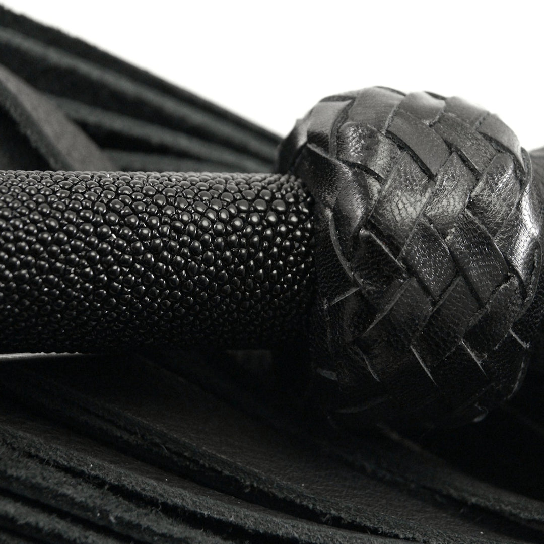 Pistolgrip Leather Flogger<br>Chrome & Stingray Handle<br>Black Knot