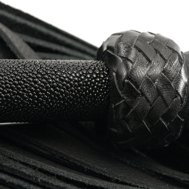 Pistolgrip Leather Flogger<br>Chrome & Stingray Handle<br>Black Knot